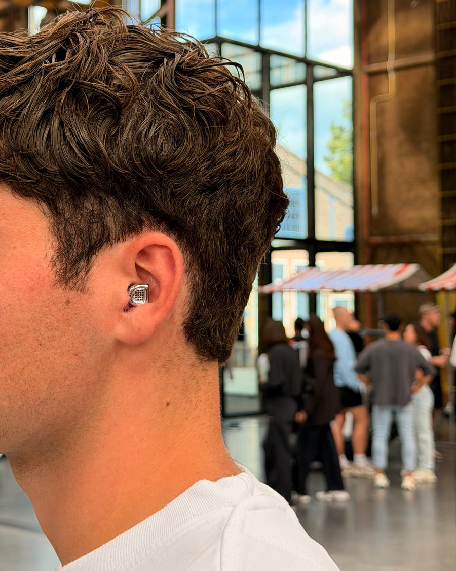 MUSED earplugs worn by a customer